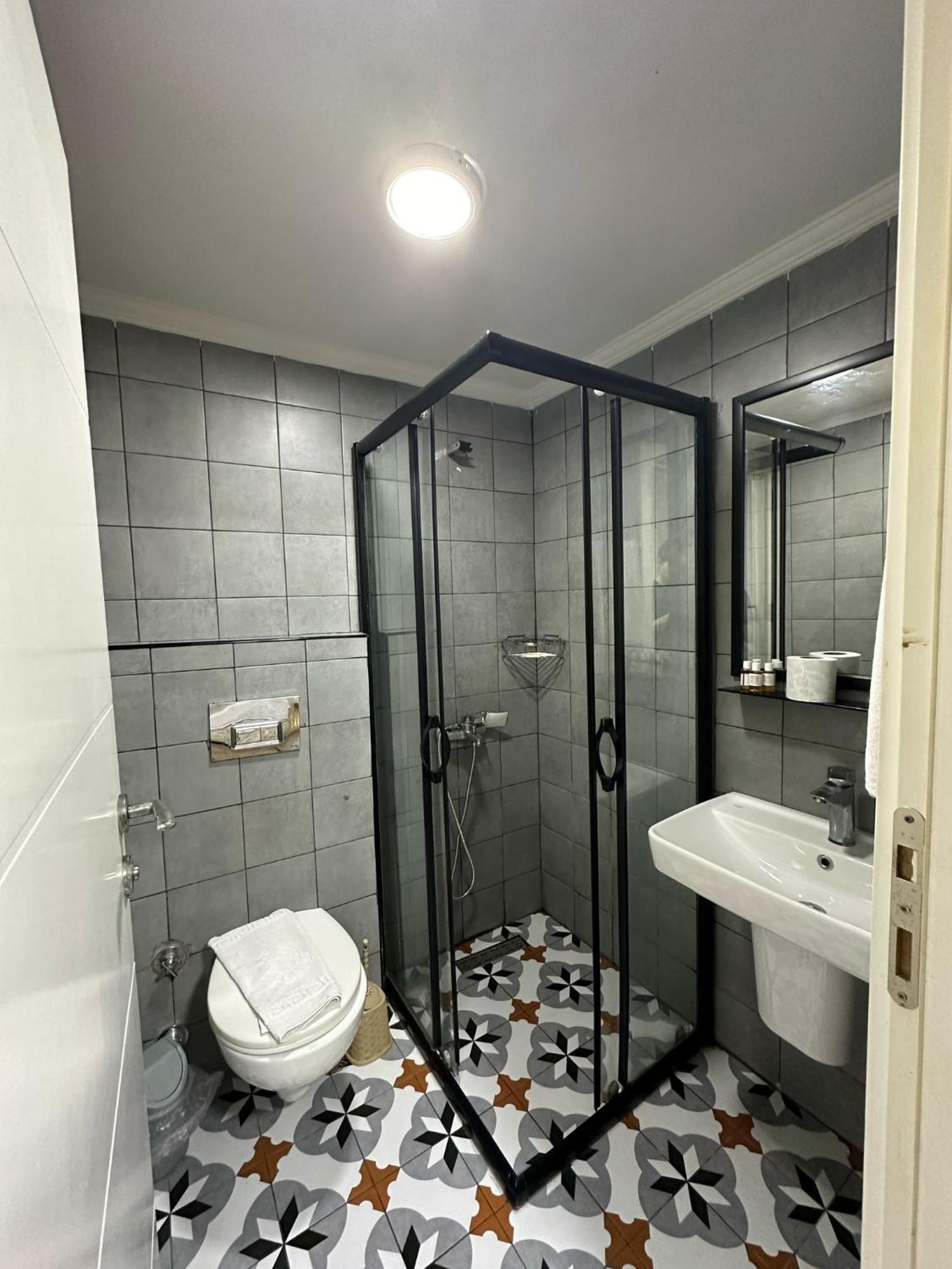 Betas Guesthouse Анталия Екстериор снимка