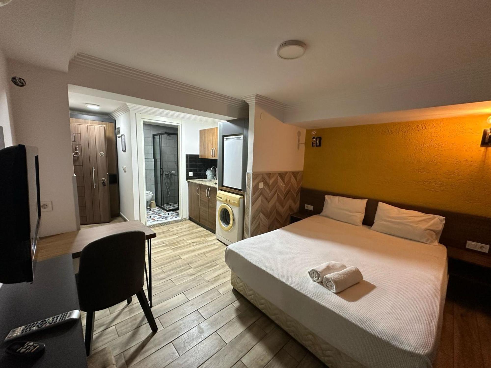 Betas Guesthouse Анталия Екстериор снимка